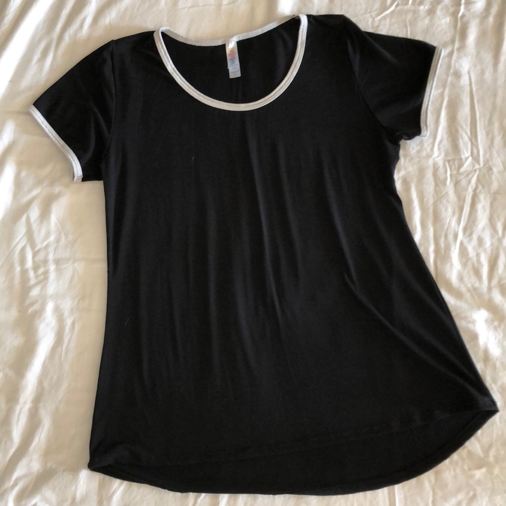 LuLaRoe Classic T